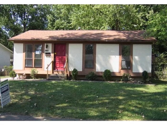 5356 Parkline Dr photo 1