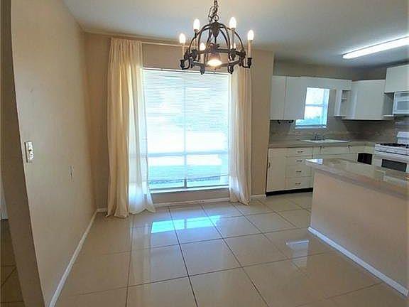 4th image of 6203 Shadydell Dr