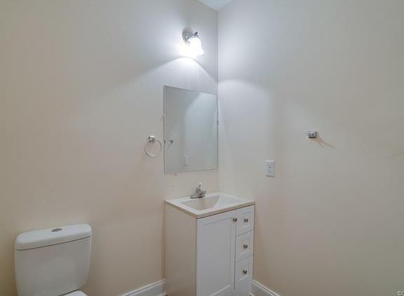 4th image of 1424 Mechanicsville Tpke