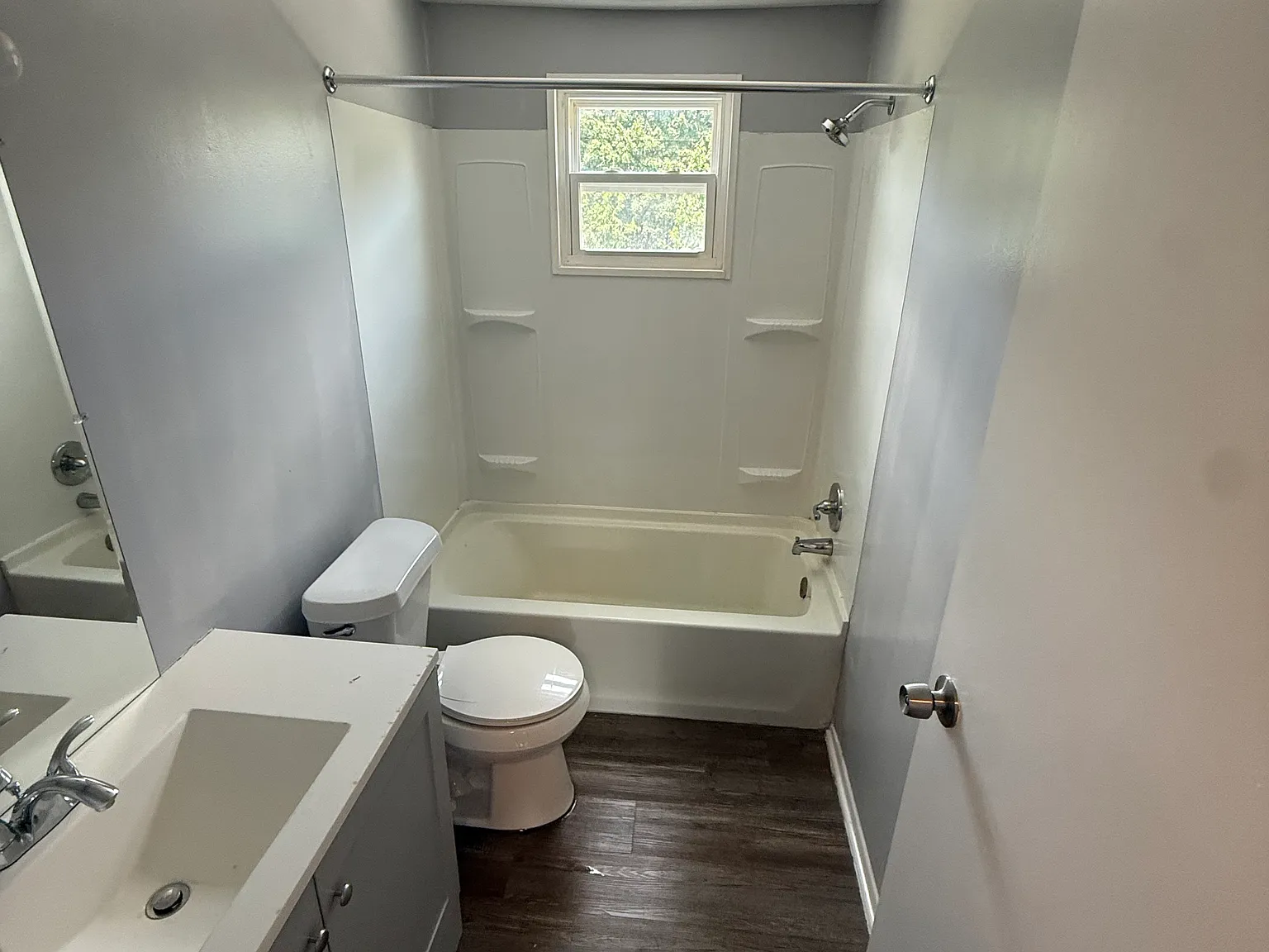 2 bed, $1,095 — Photo 4