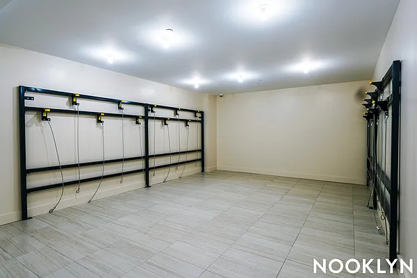 Rented by Nooklyn NYC LLC | media 29