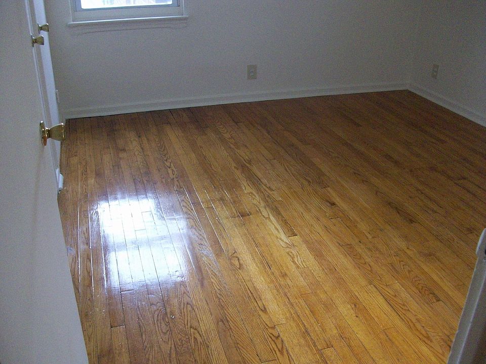 1st image of 2007 Linwood Ave APT 1