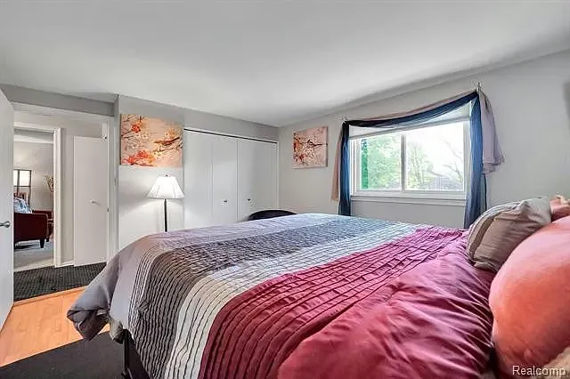 4753 Quarton Rd — Photo 32