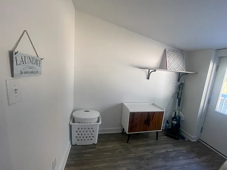 212 Judd St — Photo 21
