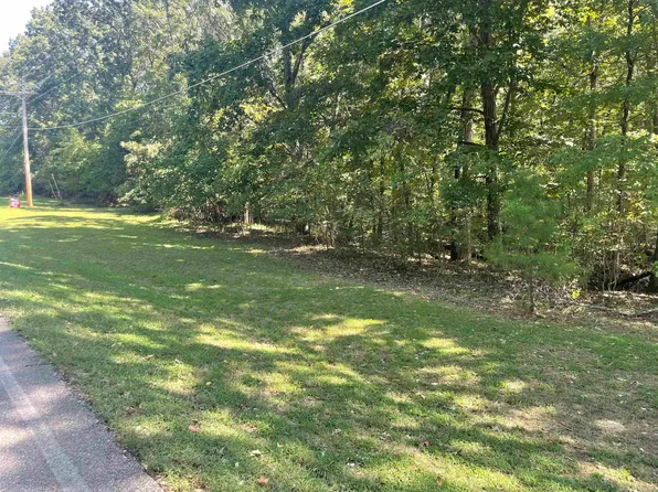 1520 Cherry Rd, Eads, TN 38028