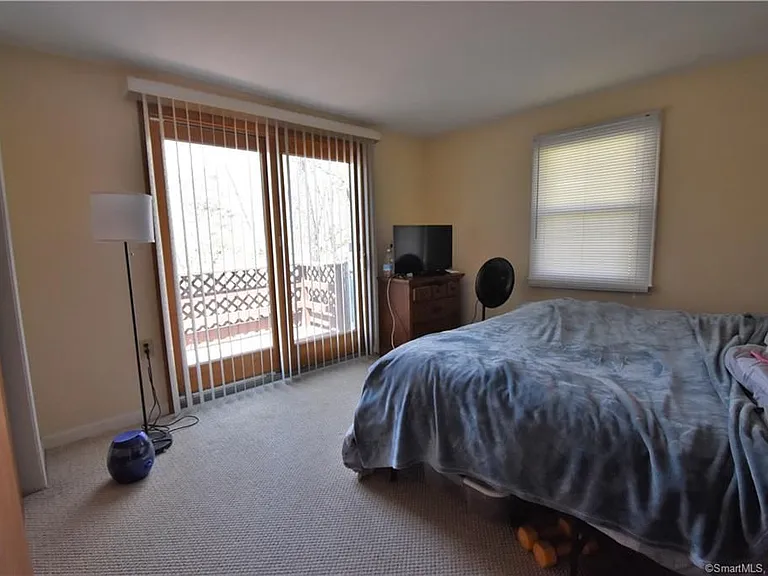 382 Riverside Dr #1 — Photo 4