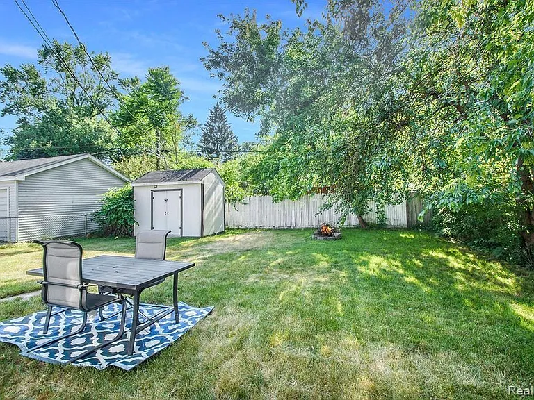 21629 Waldron St — Photo 17