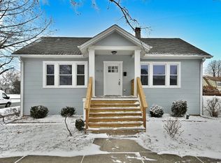 9016 Southview Ave, Brookfield, IL