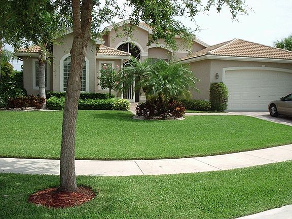 2nd image of 7126 Francisco Bend Dr