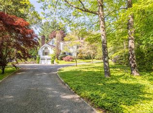 211 White Oak Shade Rd, New Canaan, CT 06840