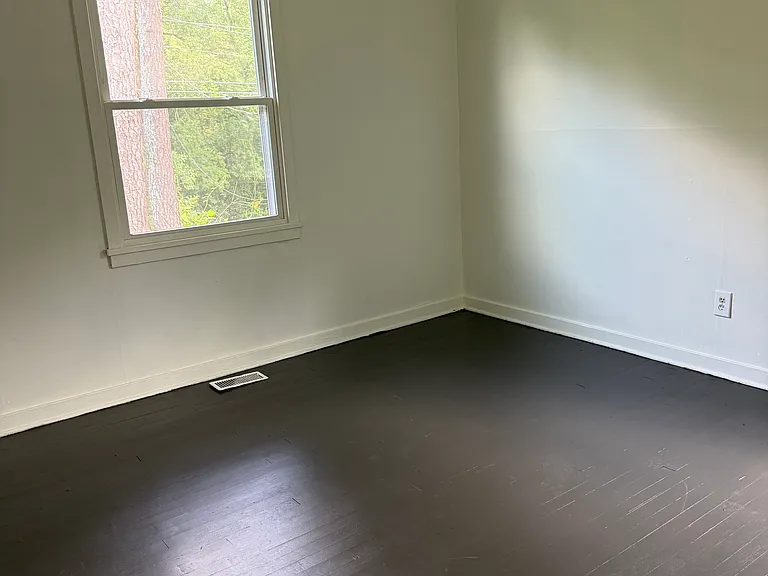 736 Corbin Ave — Photo 10