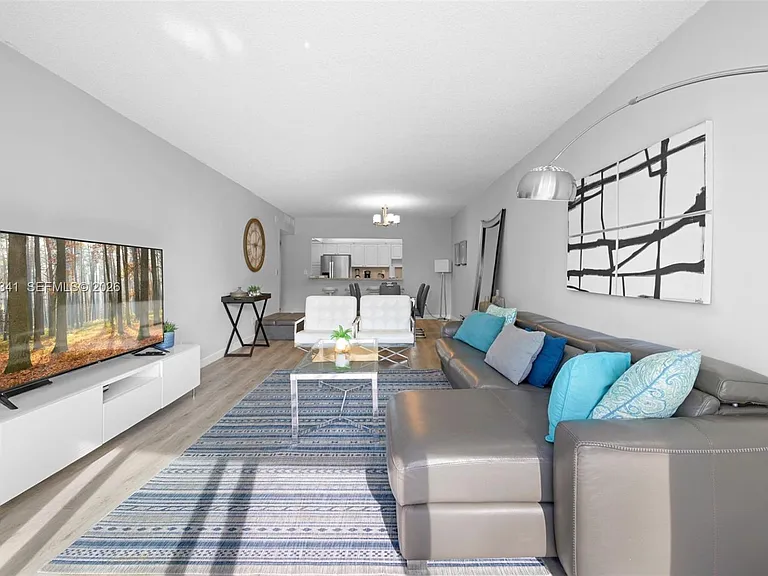 19370 Collins Ave #321 — Photo 2