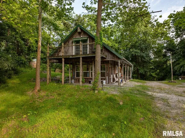 7034 Parks Ln, Carrier Mills, IL 62917