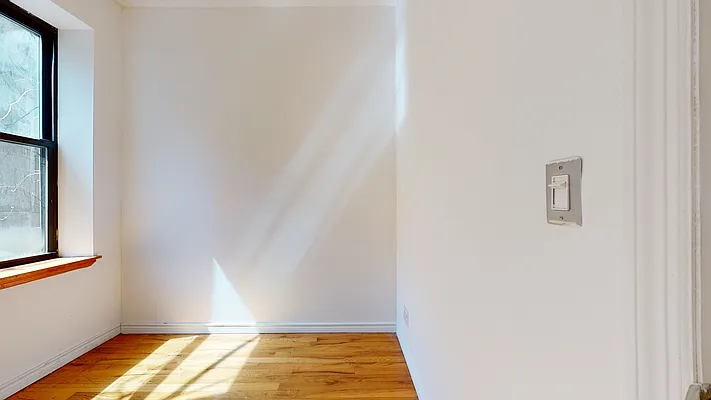 Rented by Bond New York | media 10