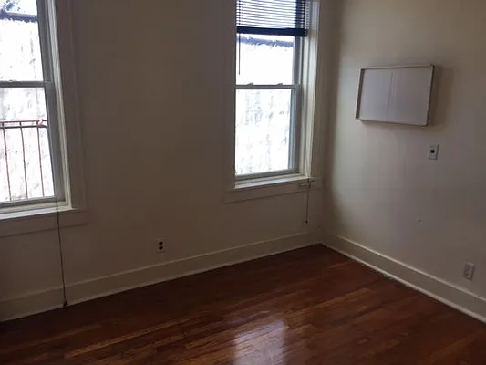 Rented by Elenora Dantchev, LREB | media 6
