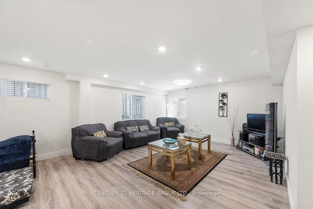 2 bed, $1,950 — Photo 3