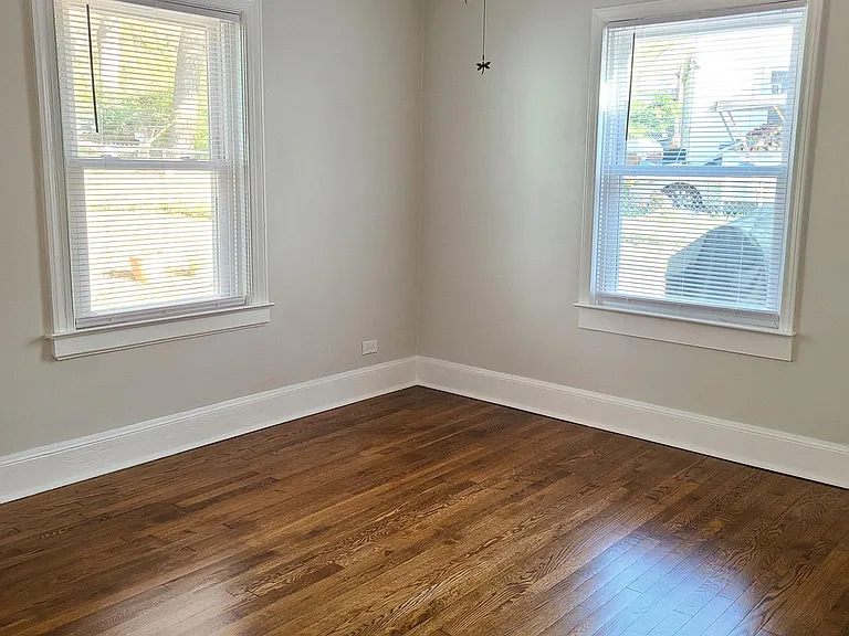 2501 Thorne St — Photo 10