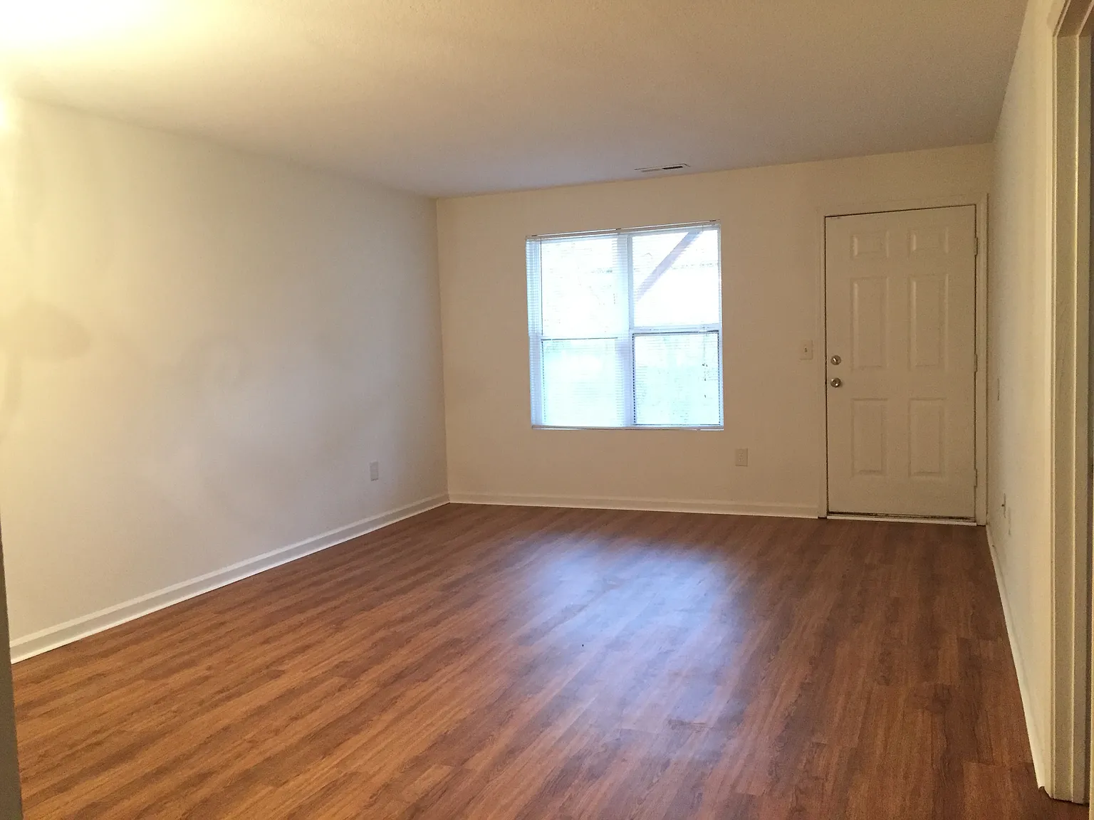 2 bed, $1,275 — Photo 3