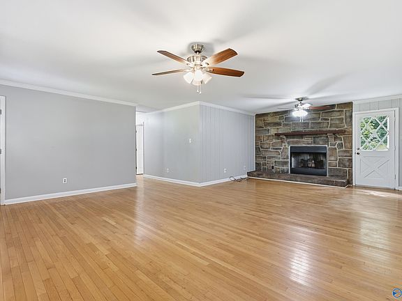 2nd image of 205 Eastwood Dr