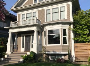 416 17th Ave E, Seattle, WA 98112