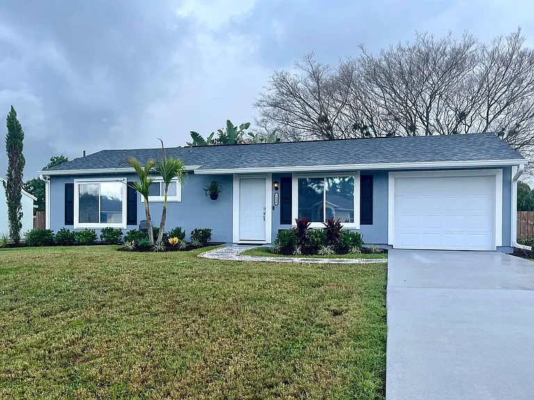 2030 SE Watercrest St — Photo 21