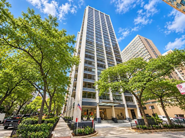 222 E Pearson St APT 1901, Chicago, IL 60611