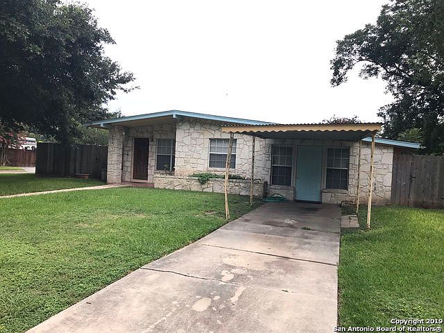1st image of 302 Chelsea Dr
