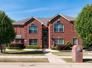 5401 Yellow Birch Dr, Fort Worth, TX 76244