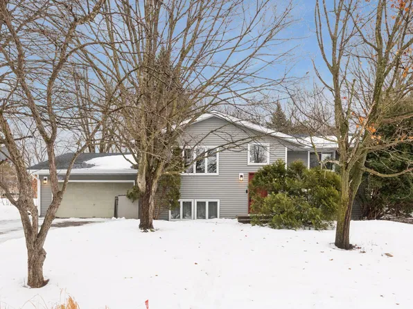 112308 Baxter Ct, Chaska, MN 55318