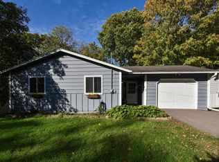2939 Dickens Ln, Mound, MN 55364