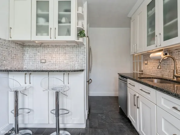 70-25 Yellowstone Boulevard image 11 of 12