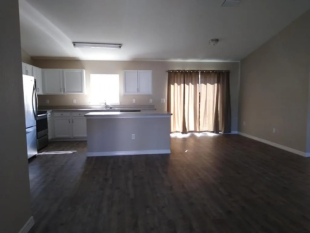 13634 SW 112 Pl — Photo 2