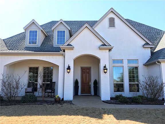 3rd image of 140 Turkey Creek Dr