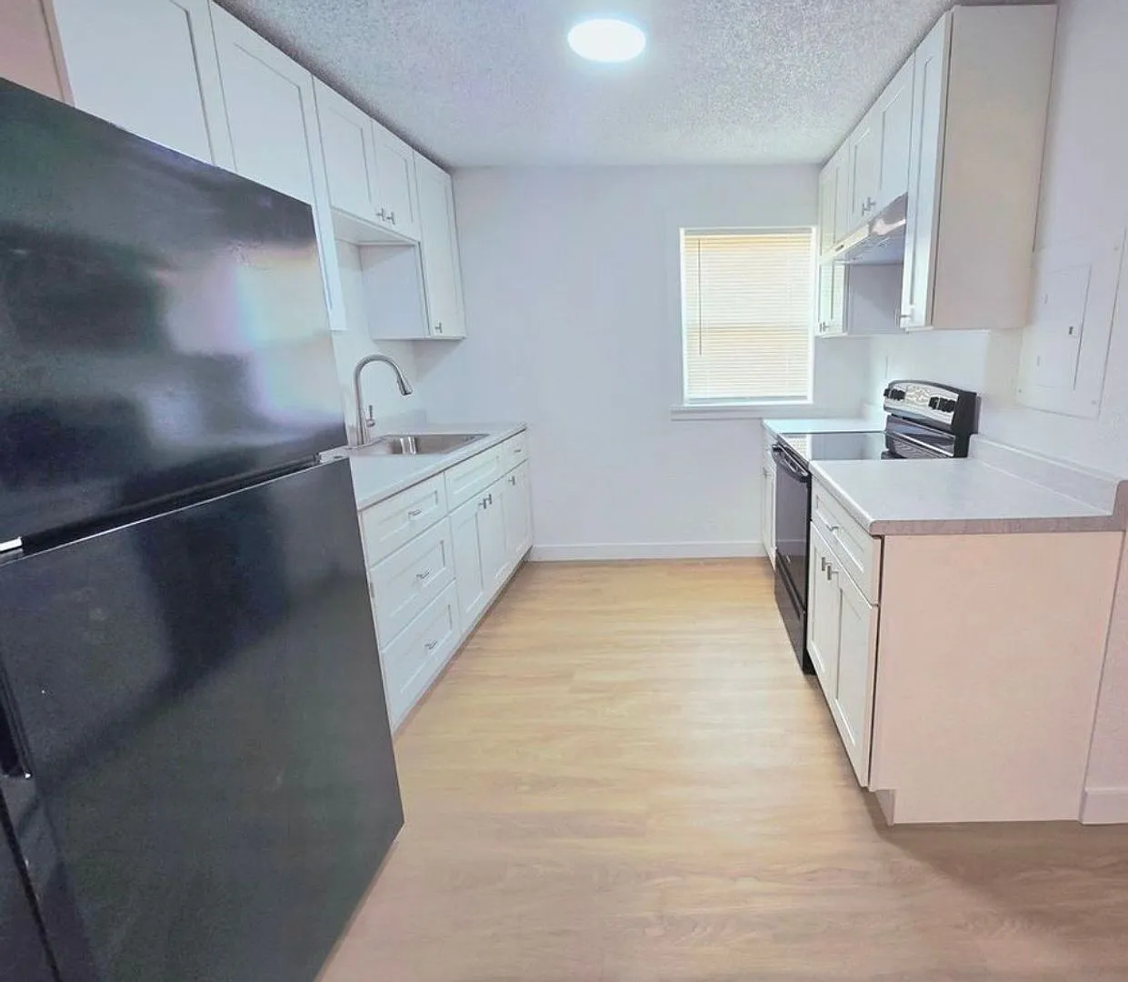 1411 Basin St SW — Photo 1