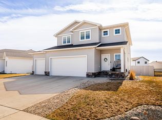 5488 W 11th St, West Fargo, ND 58078