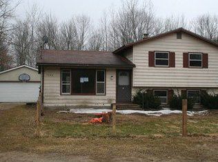5868 Sixteen Mile Rd NE, Cedar Springs, MI 49319