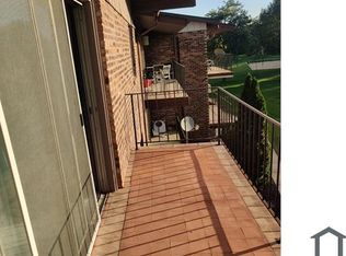 2533 Spring St, Woodridge, IL 60517