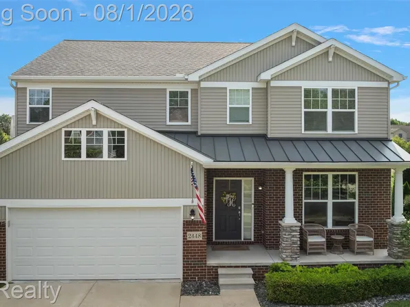 2448 Solace Dr, Commerce Township, MI 48382