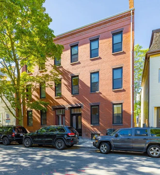 399 W 4th St #2