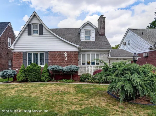 77 W Raleigh Ave, Staten Island, NY 10310