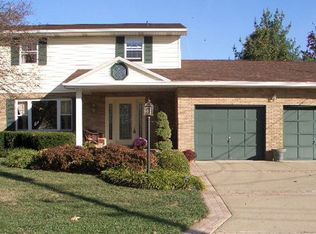 35 Oak Cirlce, Parkersburg, WV 26101