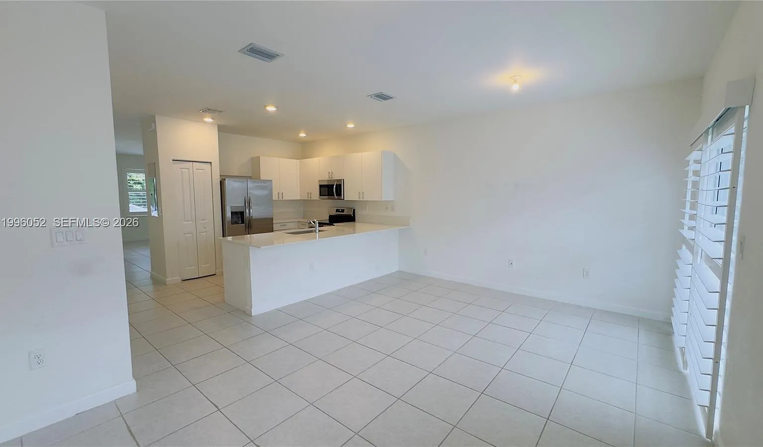 3 bed, 2.5 bath, 1545 sqft, $2,900 — Photo 2