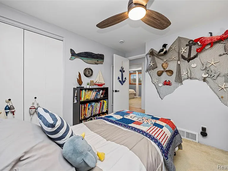 38027 Mallast St — Photo 29