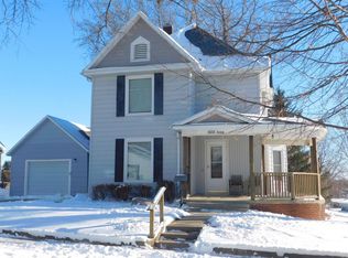 422 Ann St, Manning, IA 51455