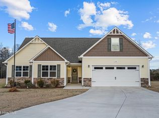 710 Ingram Ct, Jacksonville, NC 28540
