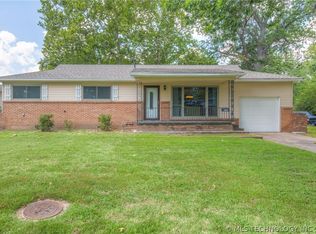 1000 Lewis St, Pryor, OK 74361