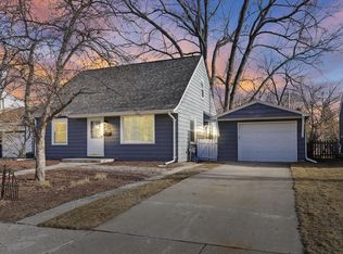W62N332 Hanover Ave, Cedarburg, WI 53012