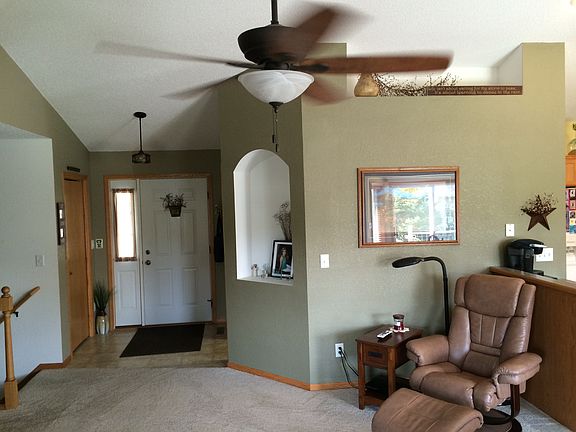 2nd image of 1305 14th St SE