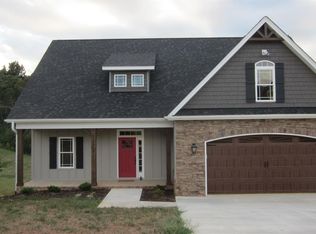 1050 Whispering Springs Ct, Forest, VA 24551