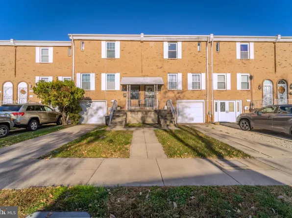 8107 Lindbergh Blvd, Philadelphia, PA 19153